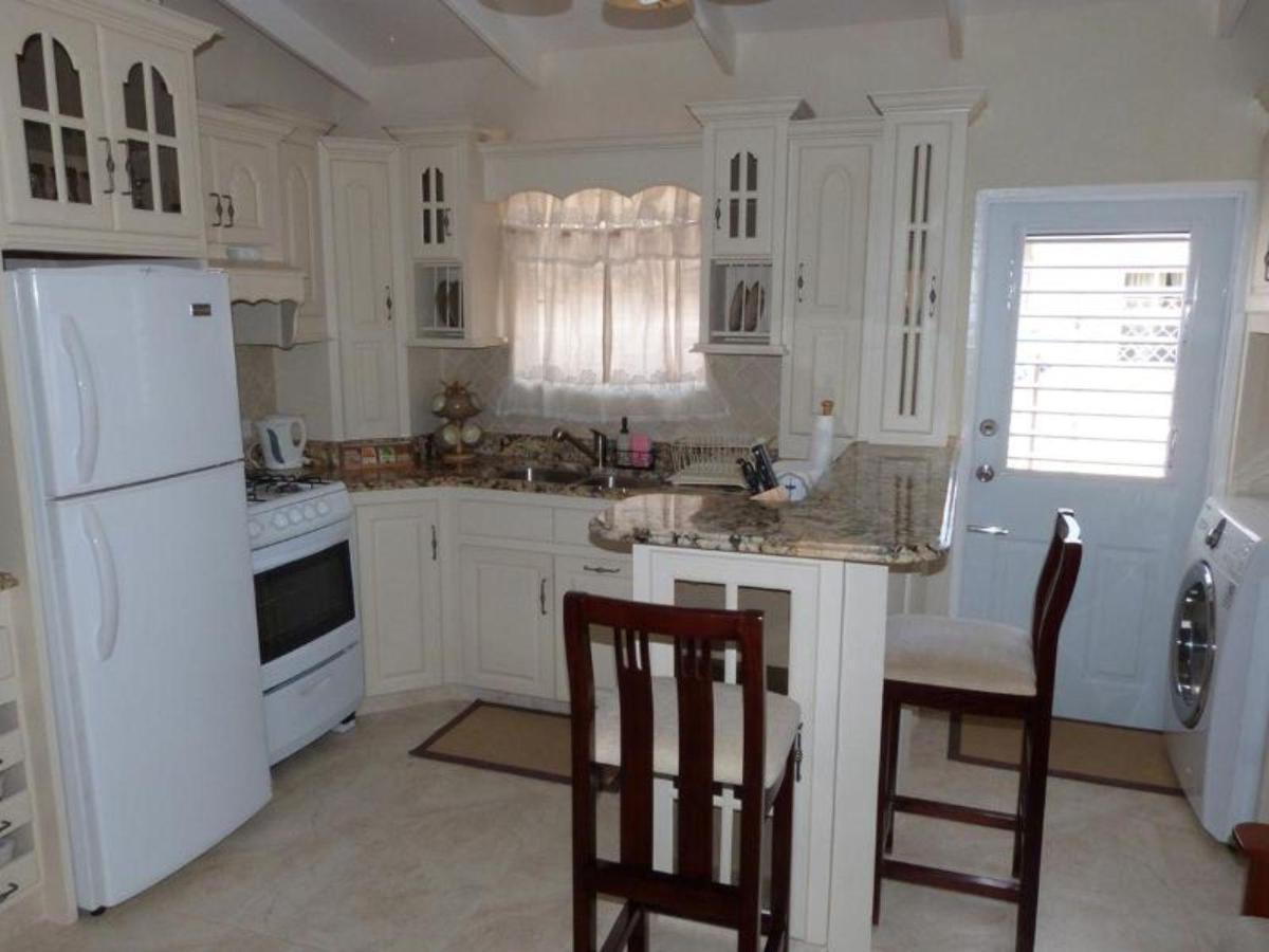 Hopeville Apartments Christ Church Bagian luar foto